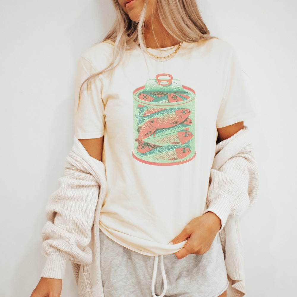 Linocut Style Sardines Vintage Style Retro Animal Tee - Picture 3 of 5